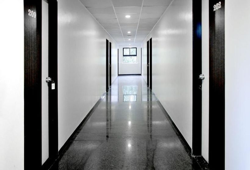 ホテル Oyo Rooms Kushal Nagar Jalna Road