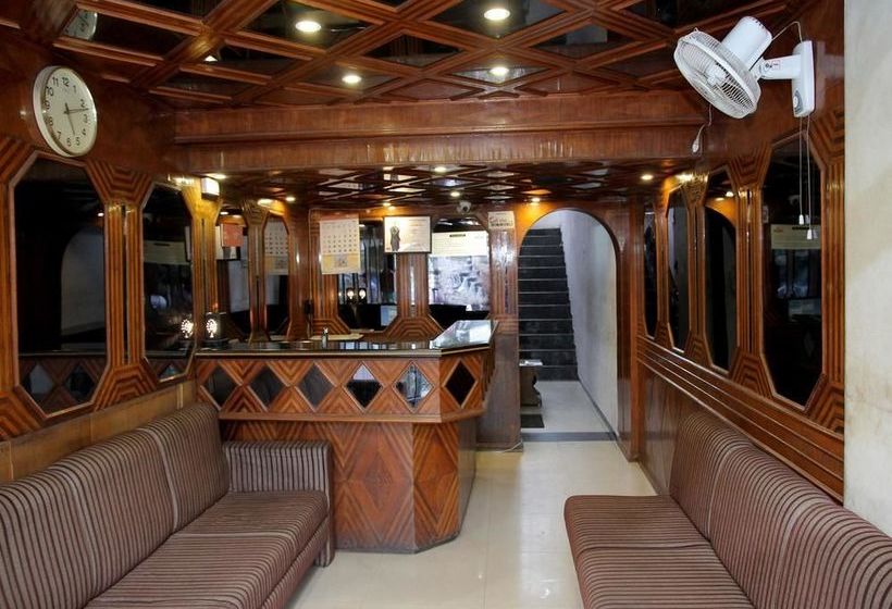 ホテル Oyo Rooms Kushal Nagar Jalna Road