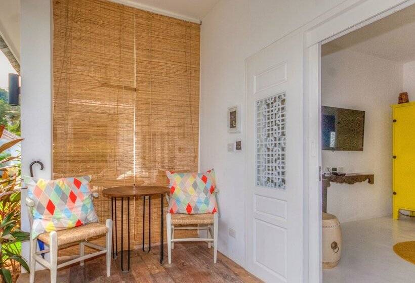 هتل Sanae Beach Huahin