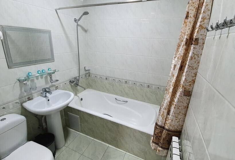 Sarbon Hotel Tashkent