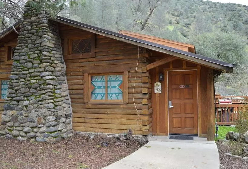 モーテル Red Bud Lodge