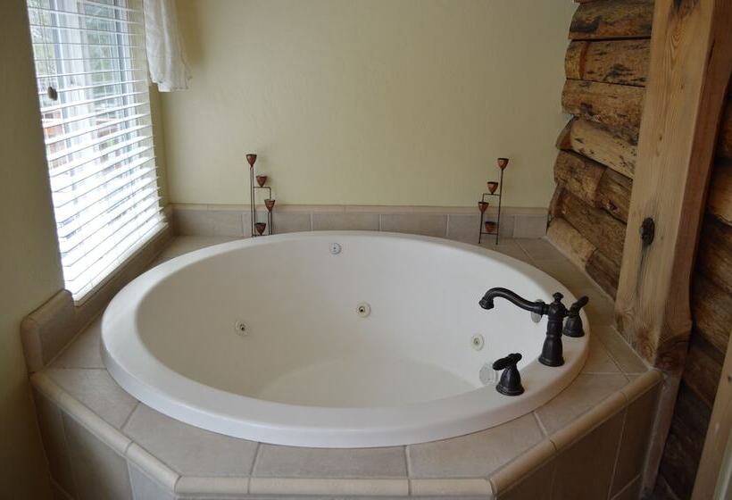 Мотель Red Bud Lodge