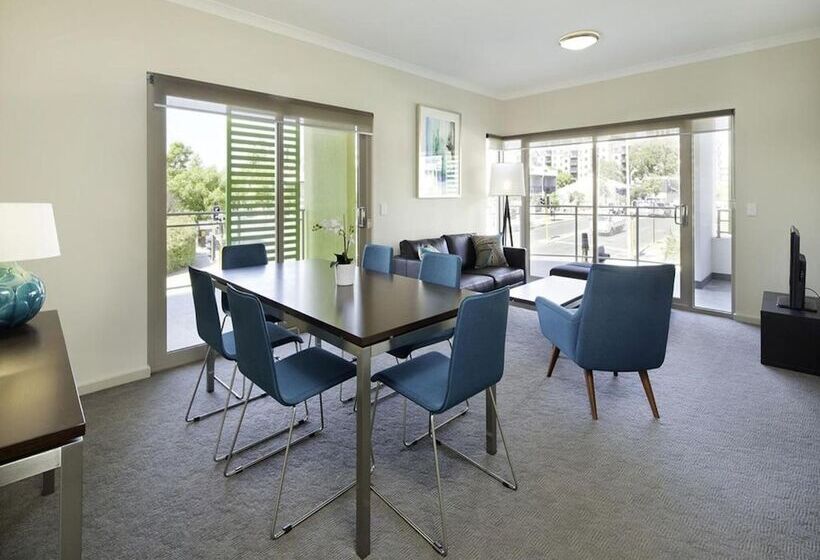 Baileys Serviced Apartments