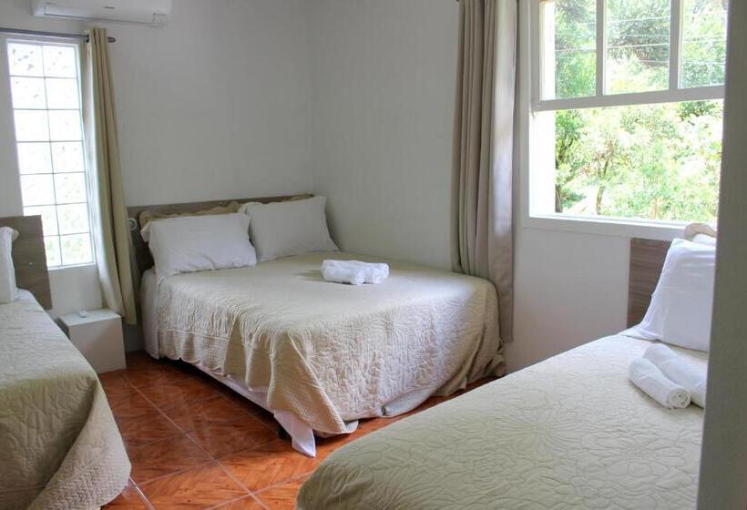 ベッドアンドブレックファースト Kantinho Da Serra