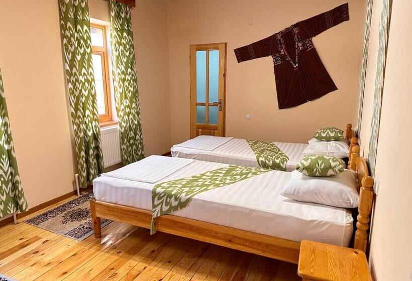 Bed and Breakfast Sarrafon Guest House