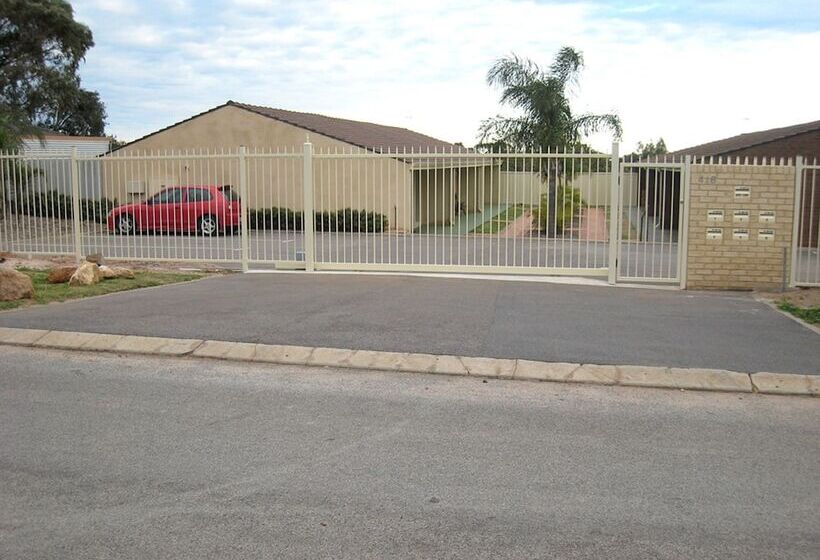 Como Apartments   Geraldton