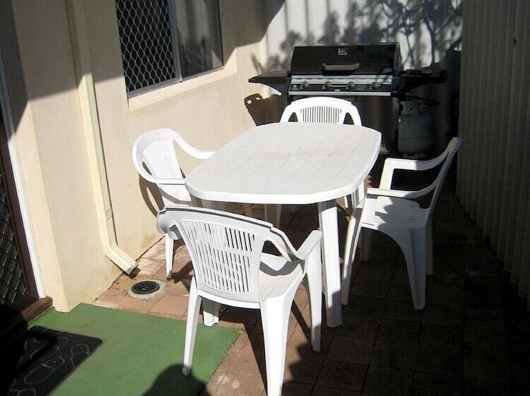 Como Apartments   Geraldton