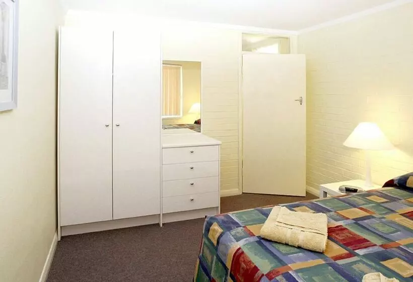 Como Apartments   Geraldton