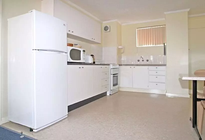 Como Apartments   Geraldton
