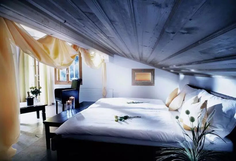 Griesalp Hotels