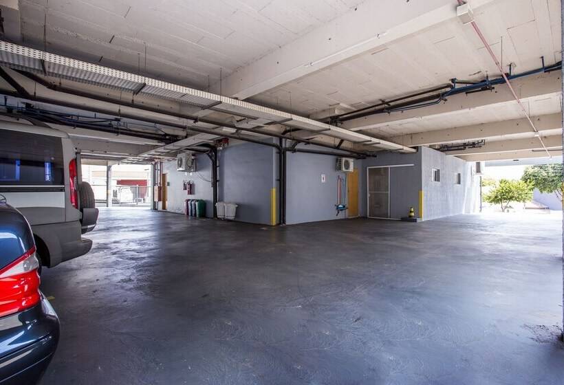 בית מלון כפרי Metropole Paulinia