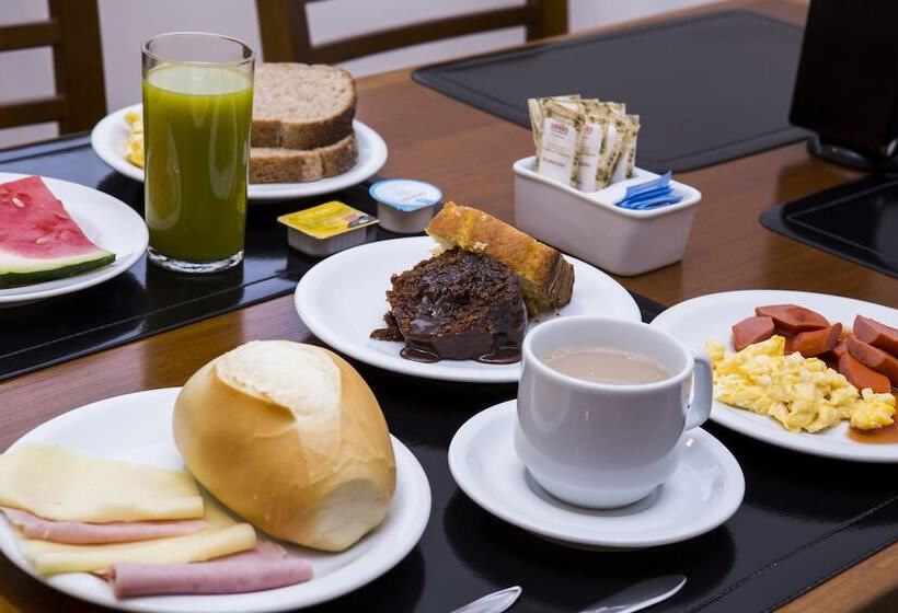 בית מלון כפרי Metropole Paulinia