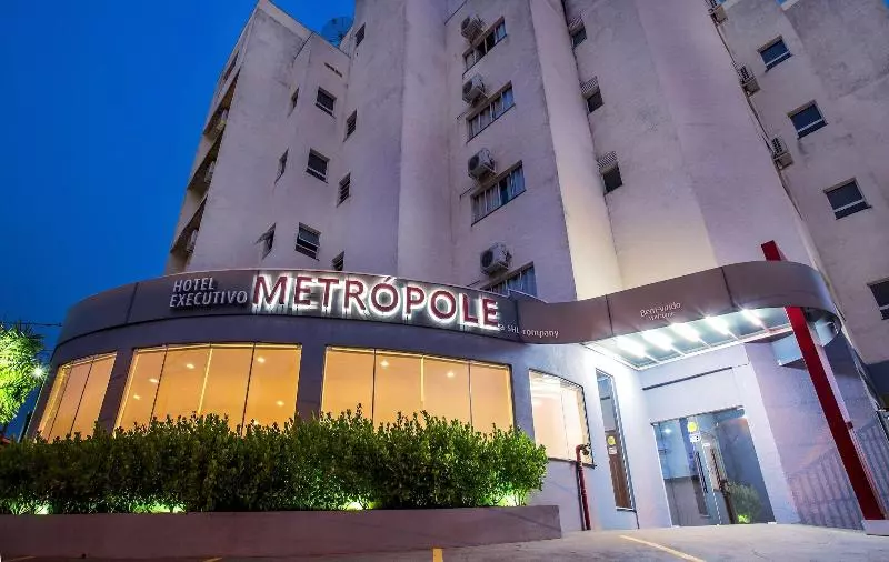 ホテル Metropole Paulinia