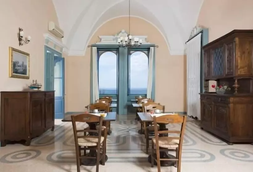ホテル Villa Raffaella