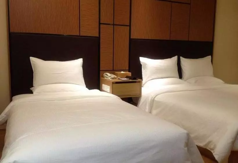 Ji Hotel Zhuhai Gongbei Branch