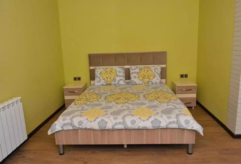 تختخواب و صبحانه Sheki Panorama Guest House