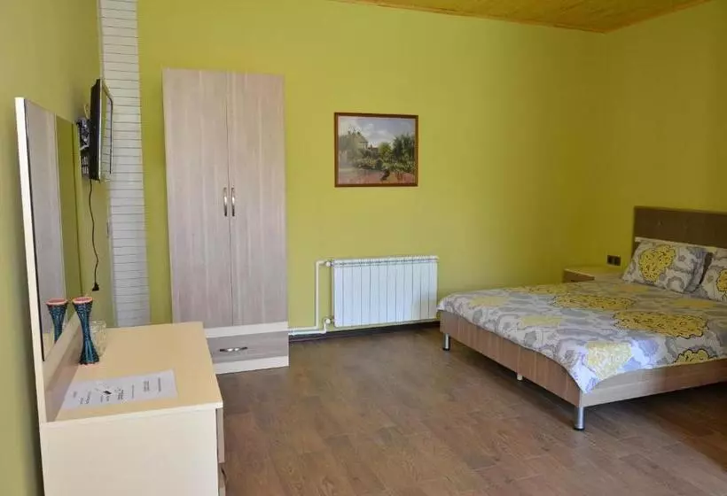 تختخواب و صبحانه Sheki Panorama Guest House