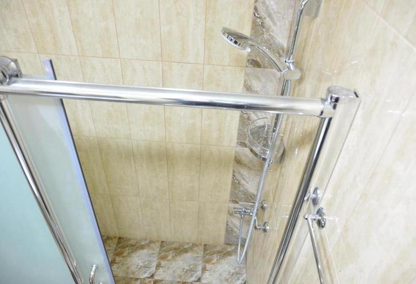 تختخواب و صبحانه Sheki Panorama Guest House