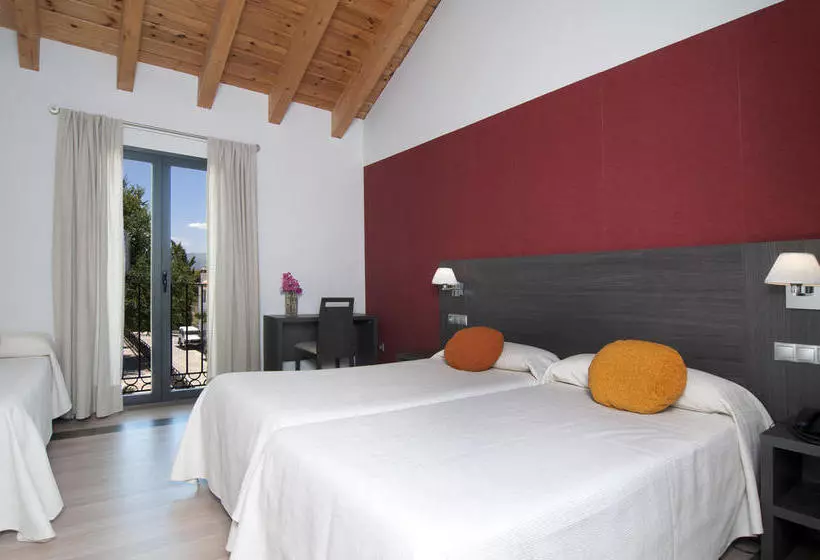 Hotel Amalurra Granada
