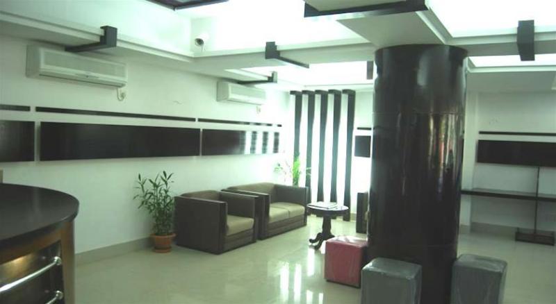 هتل Ambassador Residency