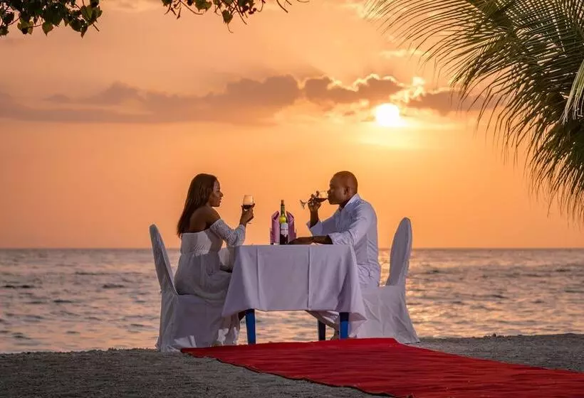 هتل Kaliko Beach Club   All Inclusive Resort