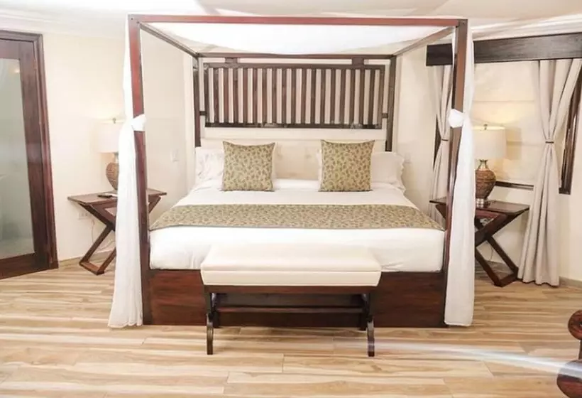 هتل Kaliko Beach Club   All Inclusive Resort