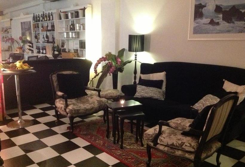 Отель Mediterraneo Rooms Cecina