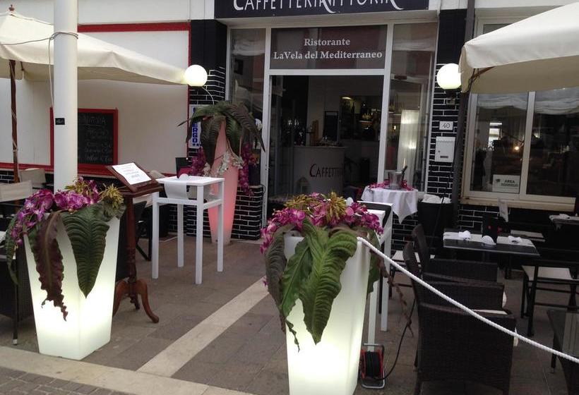 Отель Mediterraneo Rooms Cecina