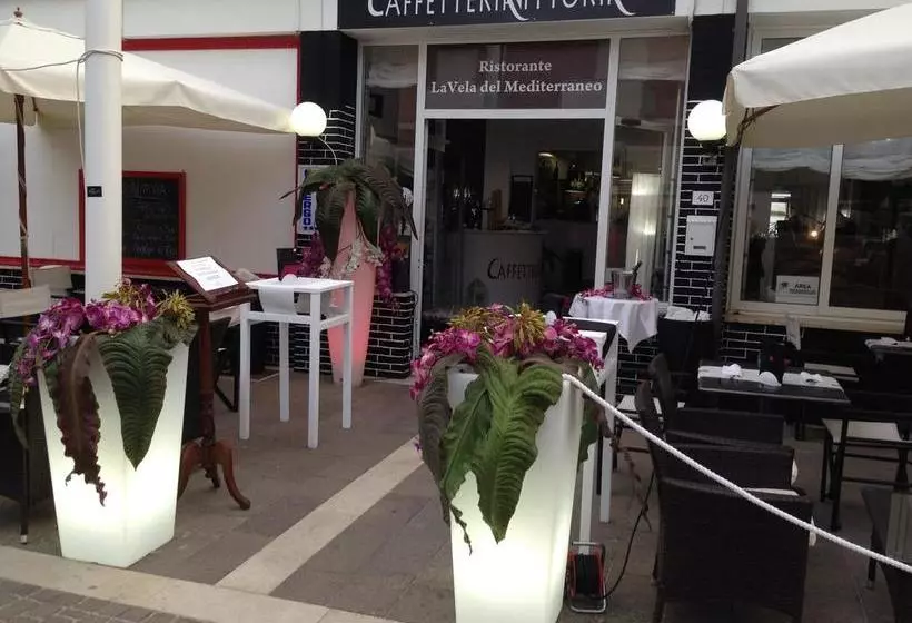 ホテル Mediterraneo Rooms Cecina