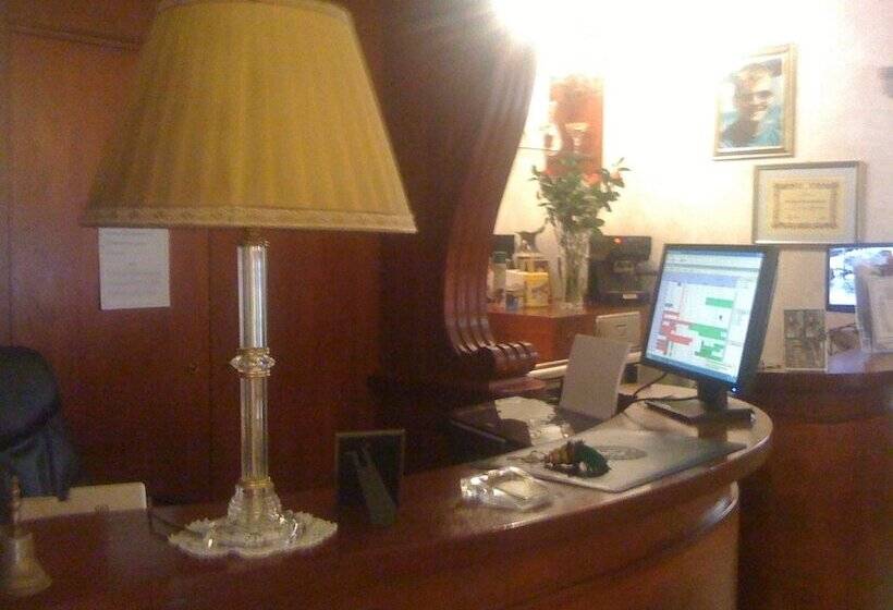 호텔 Ristorante Rinelli