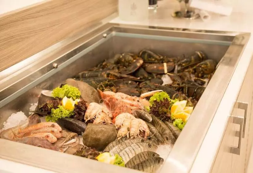 ホテル Ristorante Rinelli