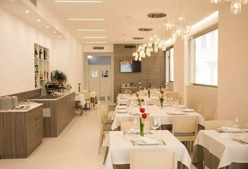 ホテル Ristorante Rinelli