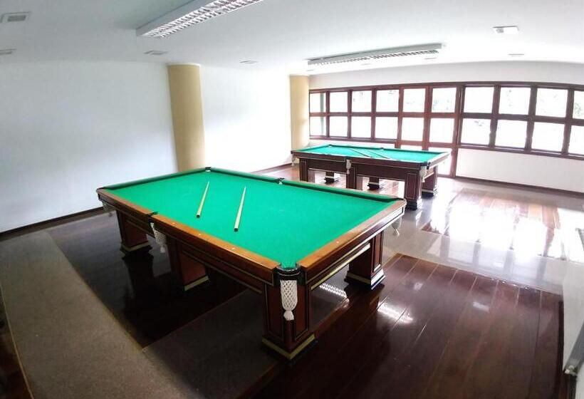 هتل Satélite Campos Do Jordão