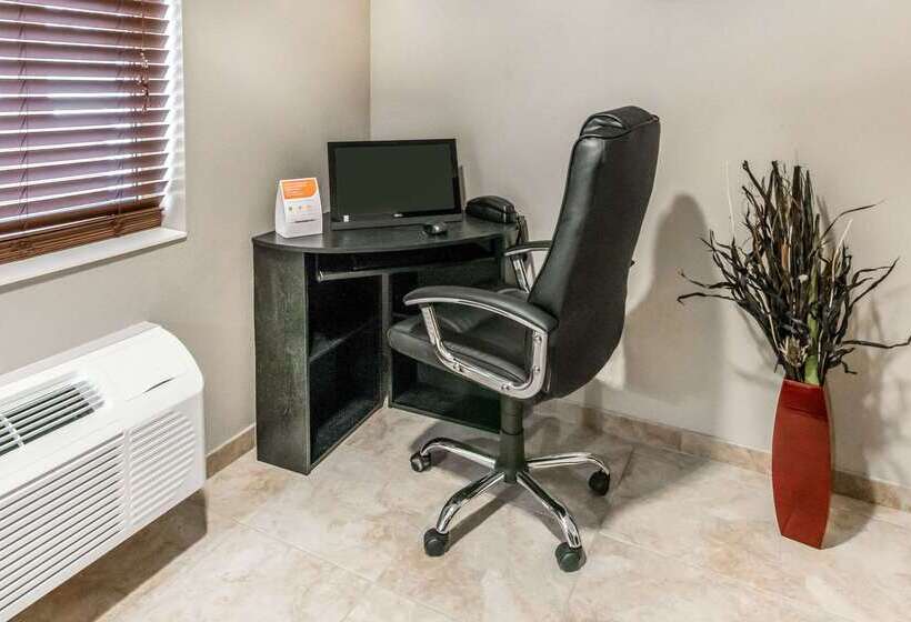 Отель Suburban Studios Washington, Pa