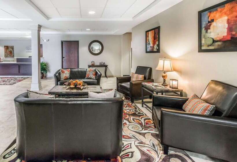 Отель Suburban Studios Washington, Pa