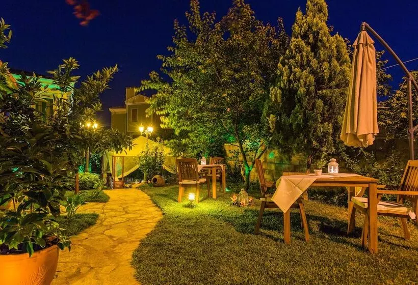 Cunda Kordon Otel
