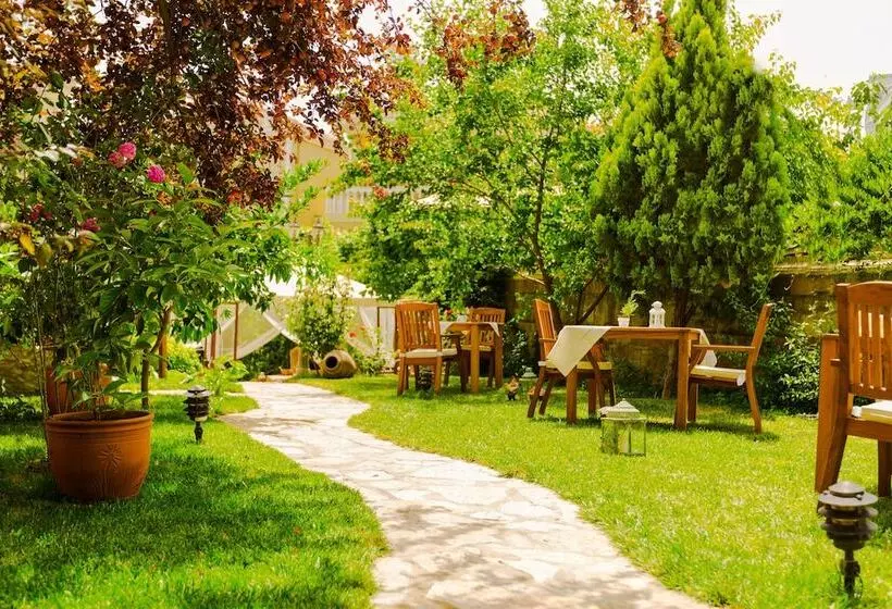 Cunda Kordon Otel