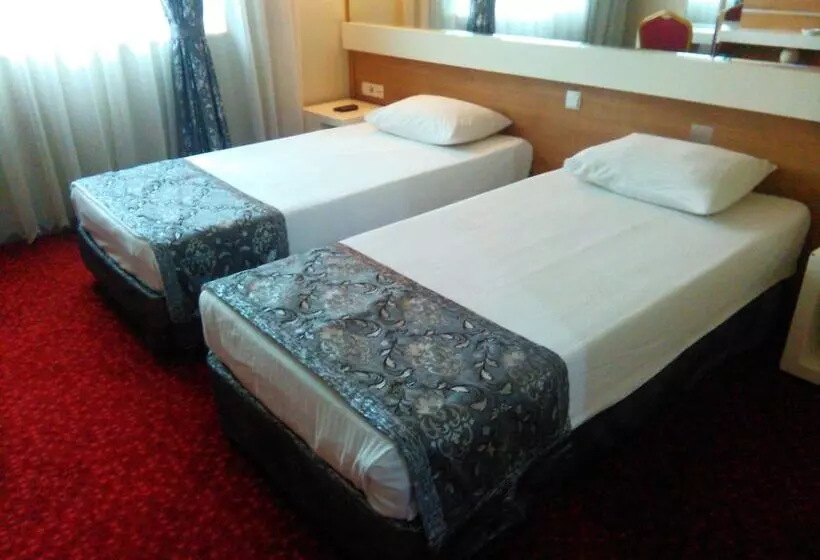 Emin Otel