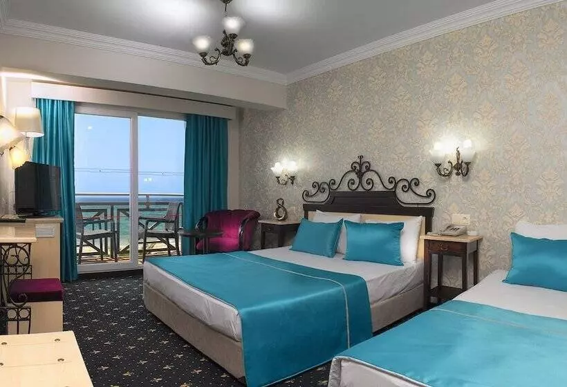 Hotelli Asmira Royal