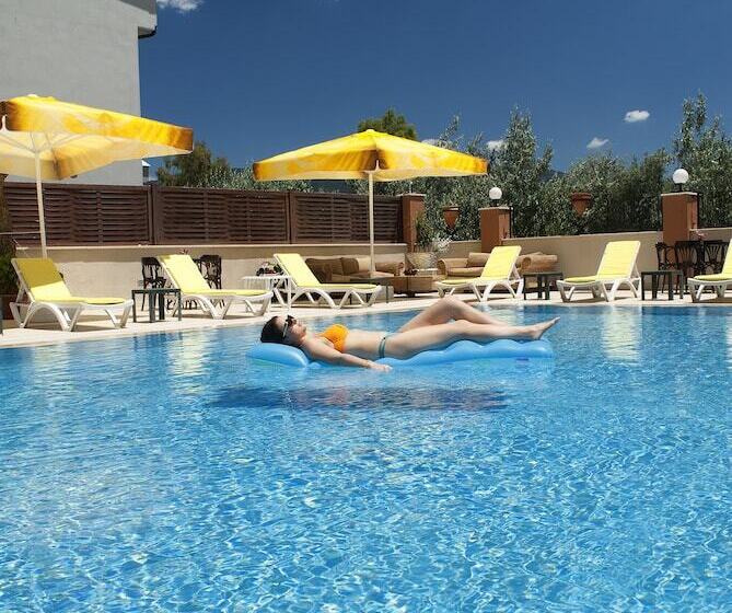 בית מלון כפרי Asmira Royal