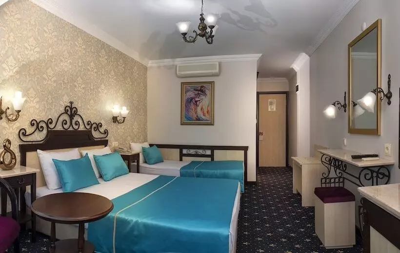 Hotelli Asmira Royal