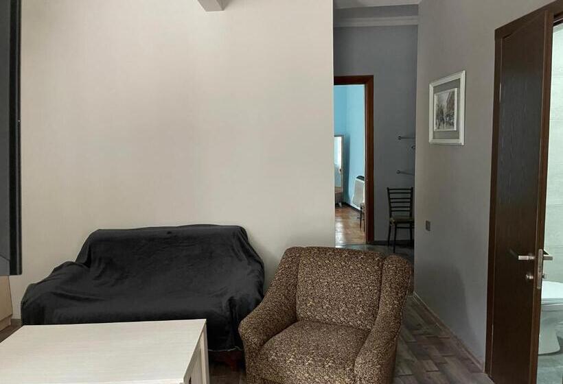 هتل Batumi Summer