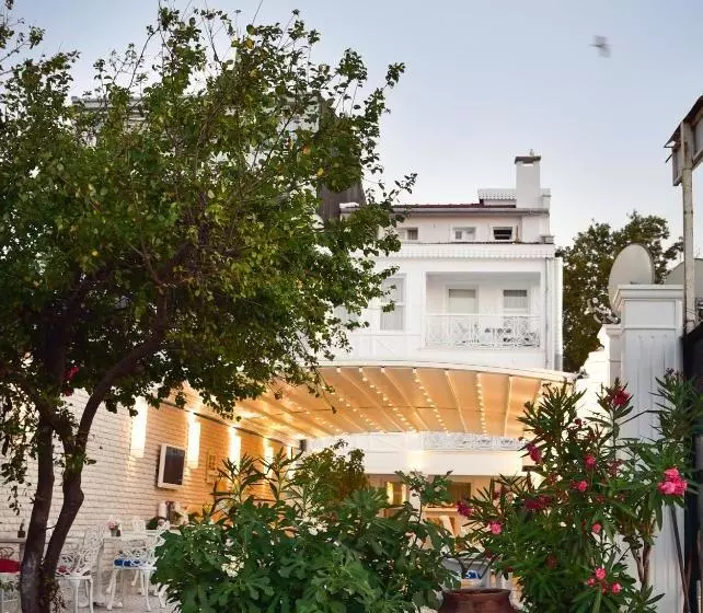 Hotelli Büyükada Port