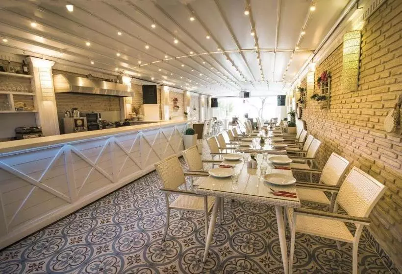 Hotelli Büyükada Port