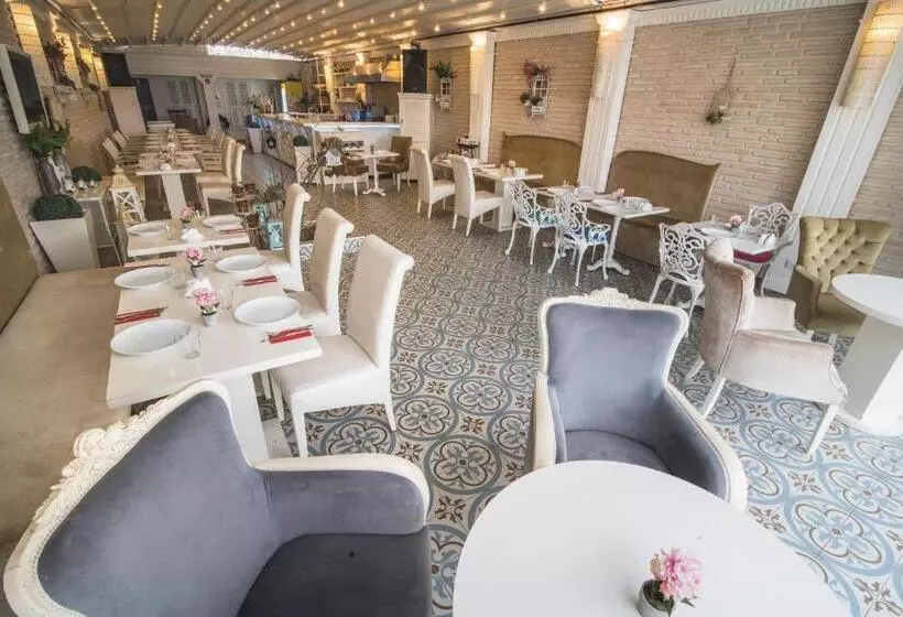 Hotelli Büyükada Port