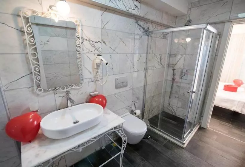 Hotelli Büyükada Port