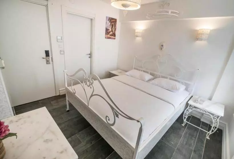 Hotelli Büyükada Port