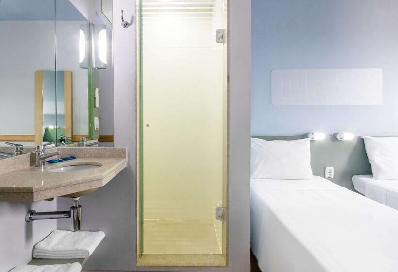 Отель Ibis Budget Araraquara