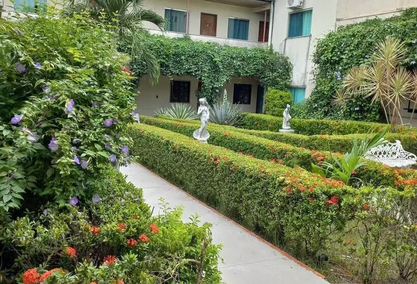 Hotel Mindú Park