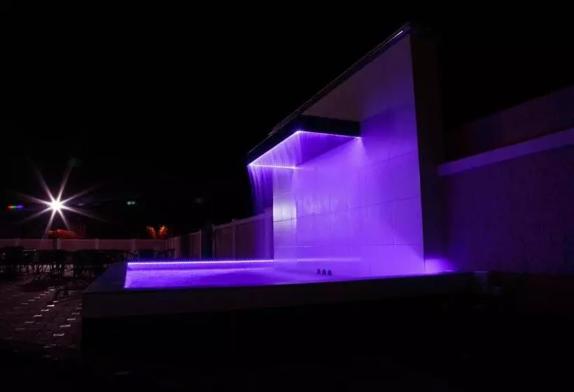 هتل Oasis